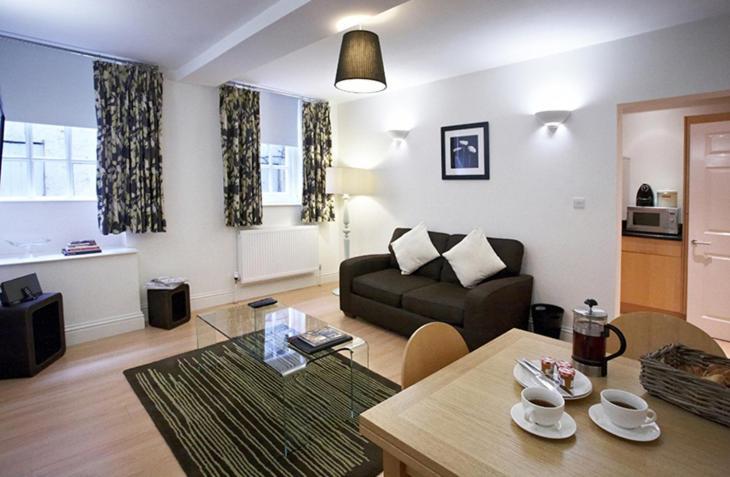 Luxury Apartment In The Heart Of Бат Екстер'єр фото